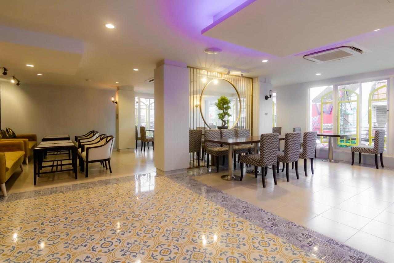 Montree Phuket Hotel Esterno foto