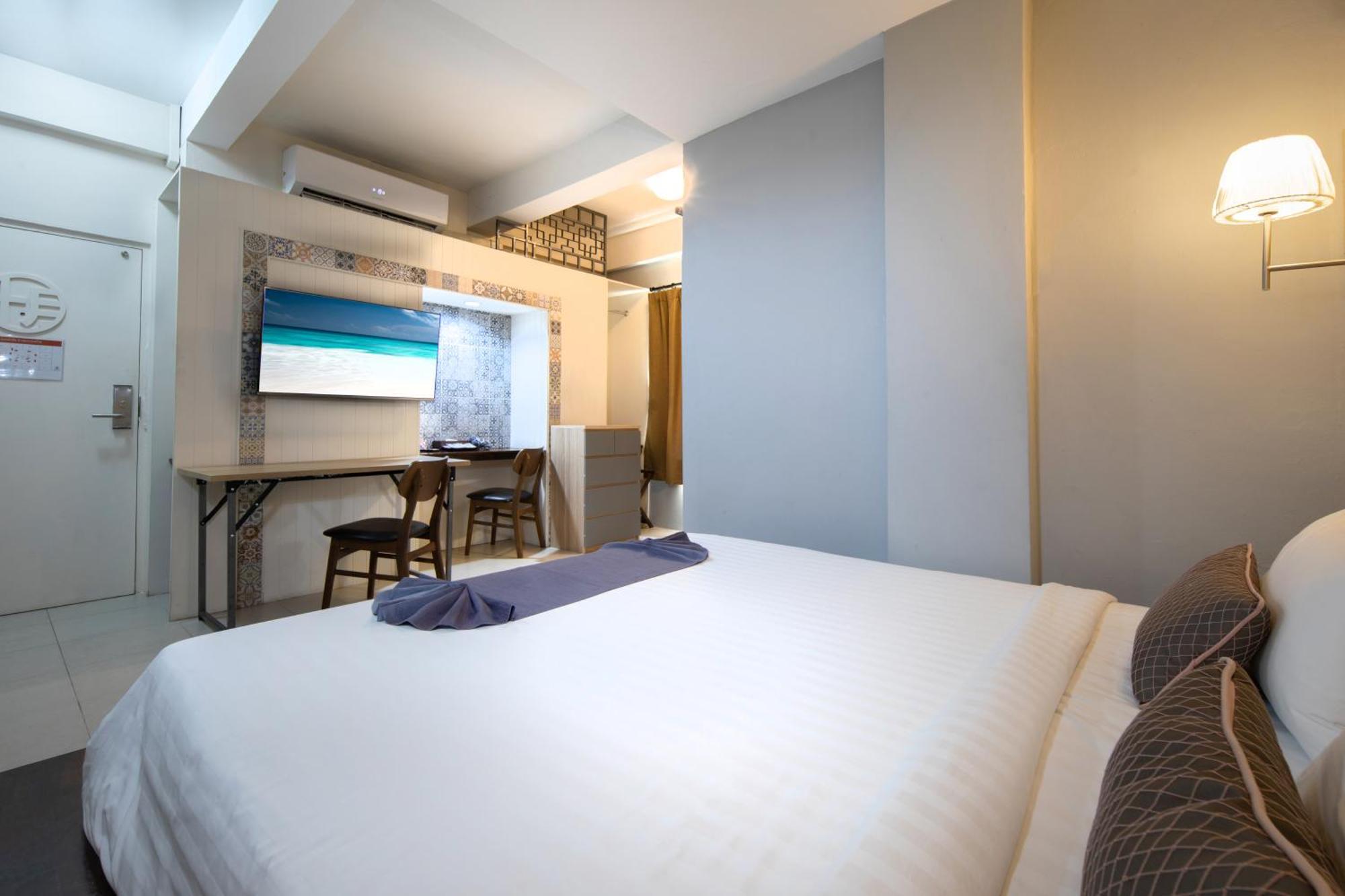 Montree Phuket Hotel Esterno foto